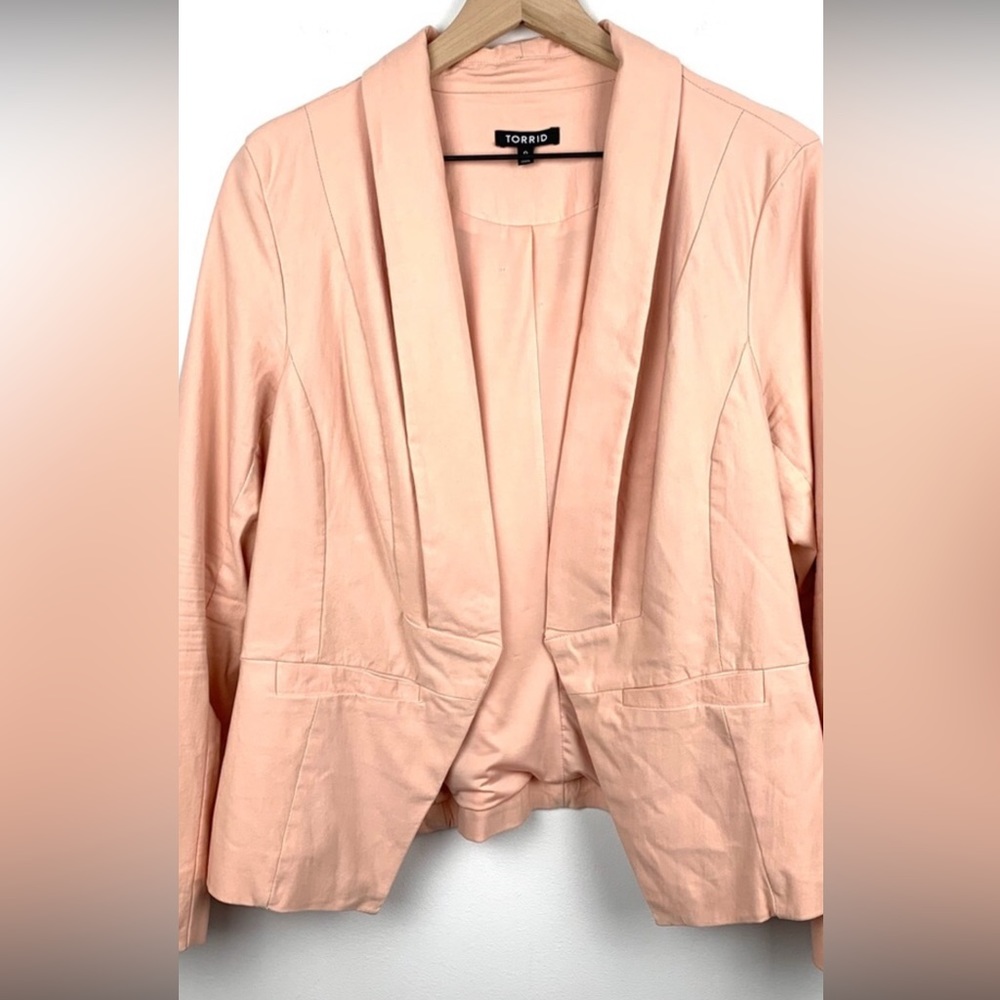 Torrid-Peach Blazer Sz 2